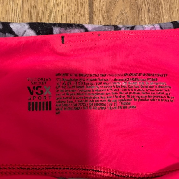 Victoria Secret Sport Crop Knockout Capri - Picture 4 of 5